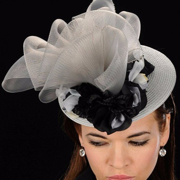 F5009-Silver and grey straw fascinator with horse hair and flower design - SHENOR COLLECTIONS