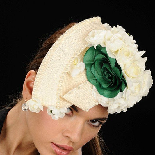 NA1014-Cream straw fascinator with green & cream pearl flowers - SHENOR COLLECTIONS